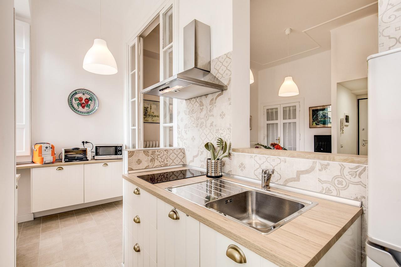 La Casa Di Nonna Pina Apartment Rom